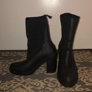 Heeled hunter rain boots
